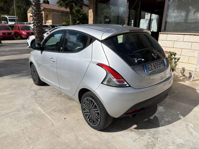 Lancia Ypsilon 1.2 69 CV GPL - foto 4 di 4
