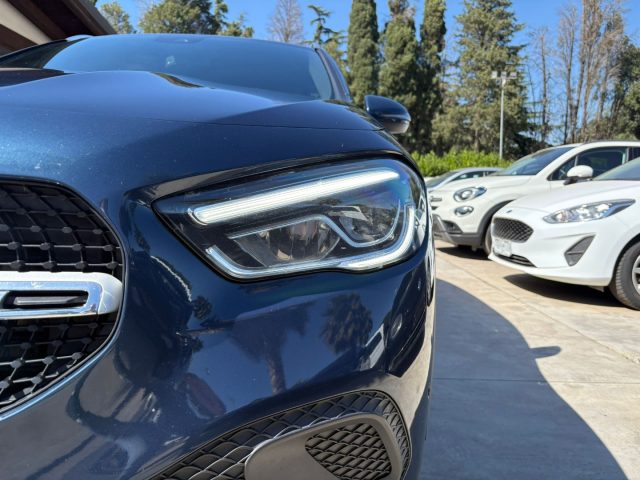 Mercedes-Benz GLA 200 d Automatic - foto 3 di 4