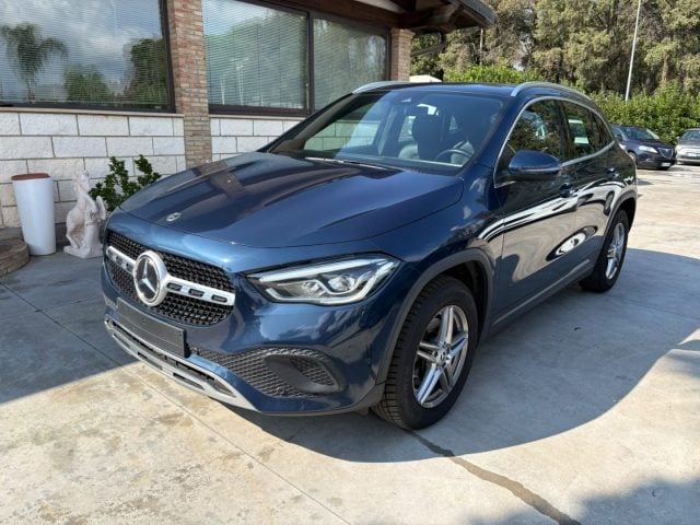 Mercedes-Benz GLA 200 d Sport Automatic, del 2021, 265.000 km, in vendita a Caltagirone (CT)