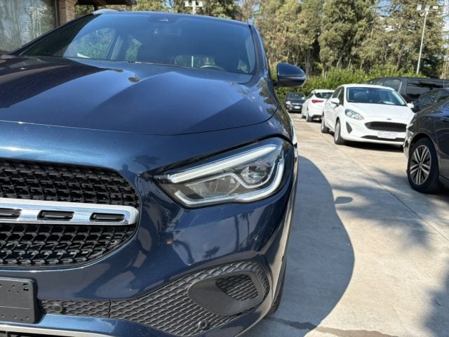 Mercedes-Benz GLA 200 d Sport Automatic - foto 4 di 4