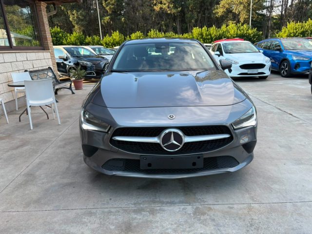 Mercedes-Benz CLA 200 d - foto 2 di 4