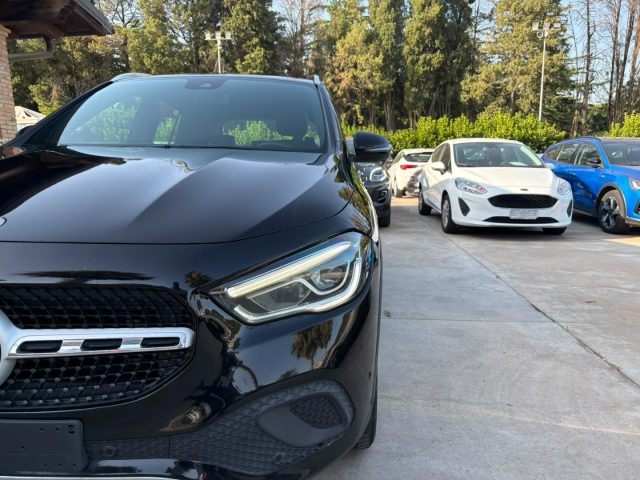 Mercedes-Benz GLA 220 d Automatic Sport - foto 3 di 4