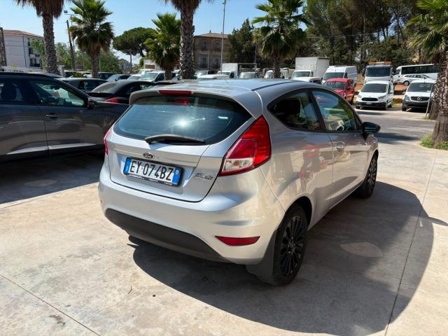 Ford Fiesta 1.4 GPL Titanium - foto 4 di 4