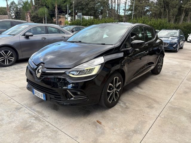 Renault Clio 1.5 dCi Moschino, del 2019, 134.000 km, in vendita a Caltagirone (CT)