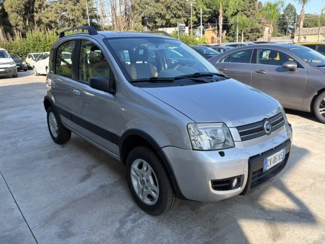 Fiat Panda 1.2 4x4 Climbing - foto 3 di 4