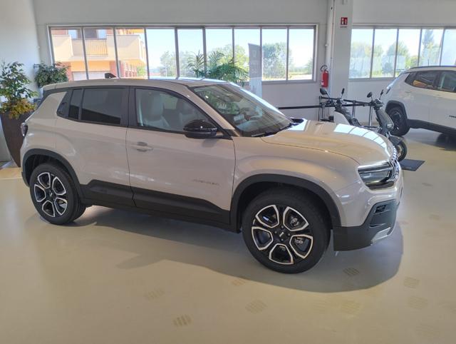 Jeep Avenger 1.2 Turbo 110 CV MHEV Summit - foto 3 di 4