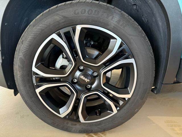Jeep Avenger 1.2 Turbo 100 CV Summit, del 2024, 23.700 km, in vendita a Torino (TO)