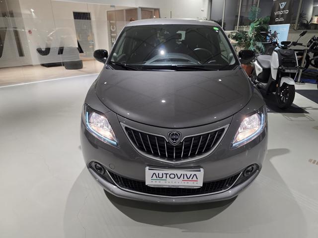 Lancia Ypsilon 1.0 FireFly 5 porte S&S Hybrid Gold Plus - foto 2 di 4