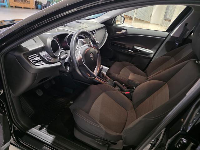 Alfa Romeo Giulietta 1.6 JTDm 120 CV, del 2018, 149.609 km, in vendita a Torino (TO)