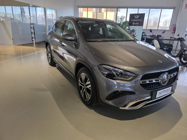 Mercedes-Benz GLA 200 d Automatic Progressive Advanced - foto 3 di 4