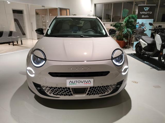 Fiat 600 Hybrid DCT MHEV La Prima 100CV nuovo a TORINO