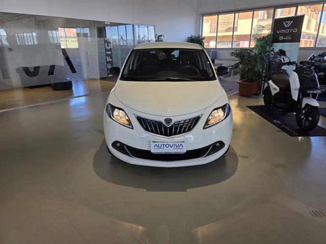 Lancia Ypsilon 1.0 FireFly 5 porte S&S Hybrid Platino - foto 2 di 4