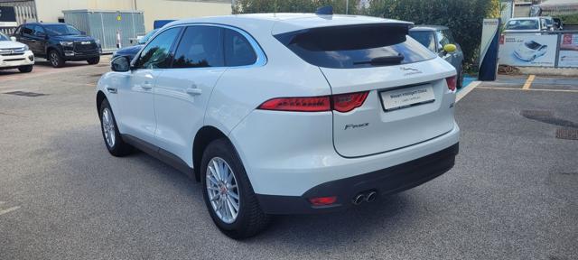 Jaguar F-Pace 2.0 D 180 CV AWD aut. - foto 4 di 4