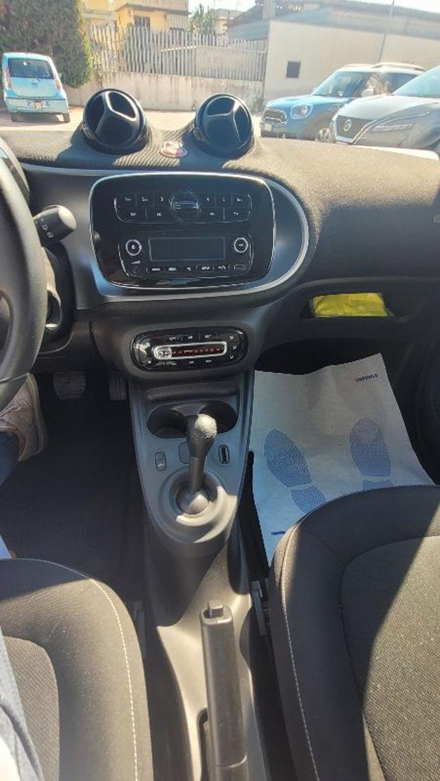 smart forTwo EQ Passion usato a MONTE DI PROCIDA