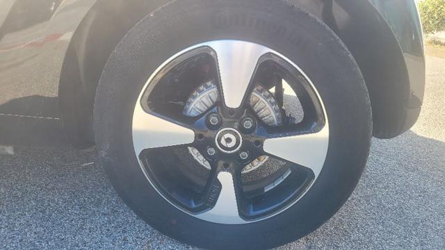 smart forTwo EQ Passion, del 2019, 16.175 km, in vendita a Monte Di Procida (NA)