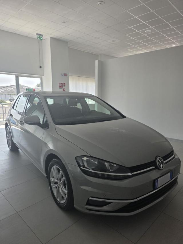 Volkswagen Golf 1.6 TDI 115 CV DSG 5p. Highline BlueMotion Technol usato a MONTE DI PROCIDA