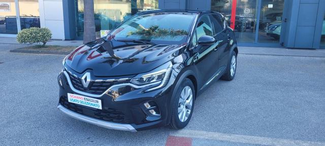 Renault Captur Plug-in Hybrid E-Tech 160 CV Intens - foto 2 di 10