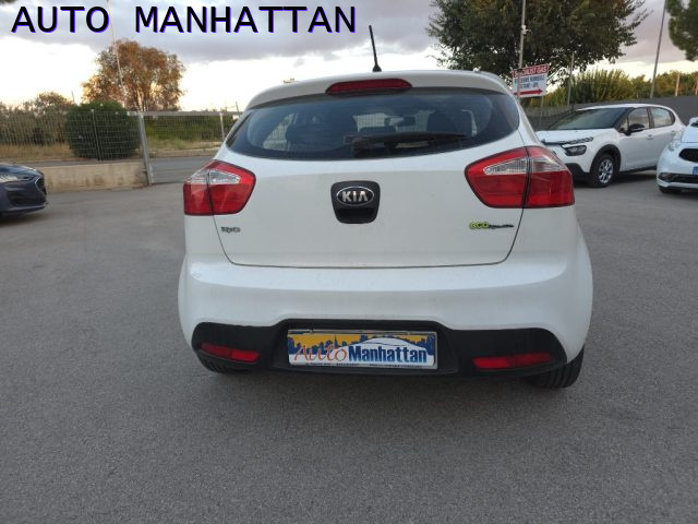 Kia Rio 1.1 CRDi 5 PORTE - foto 4 di 4