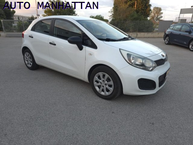 Kia Rio 1.1 CRDi 5 PORTE - foto 2 di 4