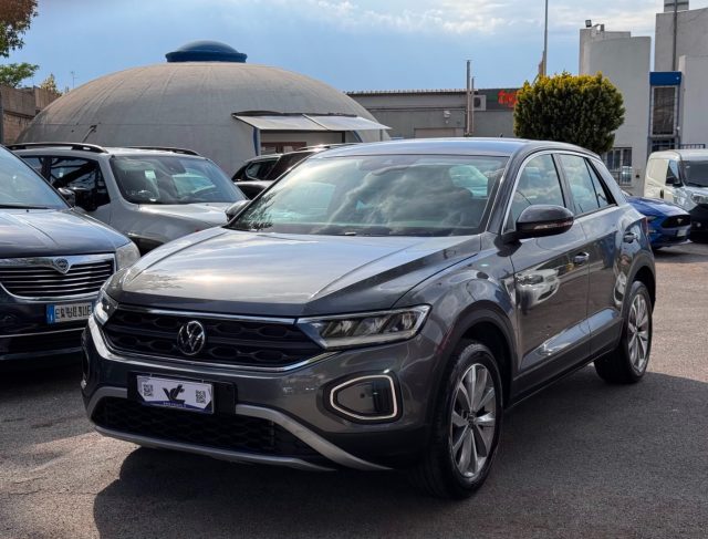 Volkswagen T-Roc 1.0 TSI Style usato a SANTA MARIA DELLE MOLE