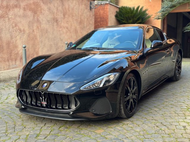 Maserati GranTurismo 4.7 V8 Sport usato a SANTA MARIA DELLE MOLE