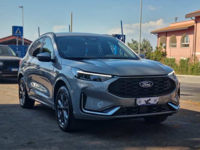 Ford Kuga 2.5 Full Hybrid 180 CV CVT 2WD ST-Line - foto 3 di 20