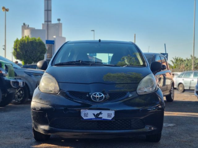 Toyota Aygo 1.0 12V VVT-i 5 porte Sol - foto 2 di 4
