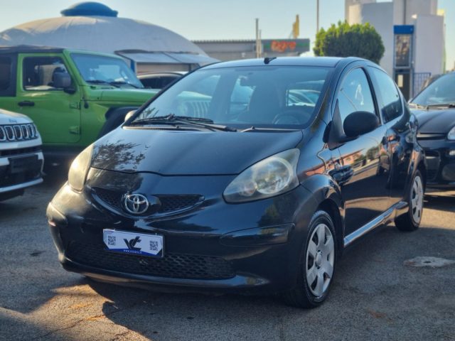 Toyota Aygo 1.0 12V VVT-i 5 porte Sol, del 2008, 198.500 km, in vendita a Santa Maria Delle Mole (RM)