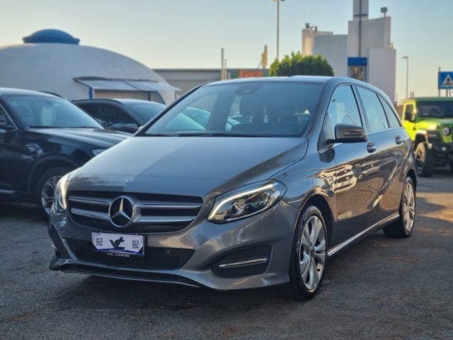 Mercedes-Benz B 180 d Sport, del 2017, 224.000 km, in vendita a Santa Maria Delle Mole (RM)
