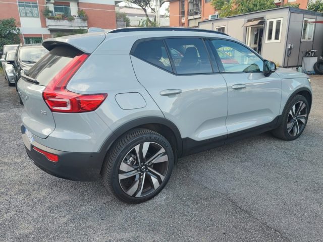 Volvo XC40 B3 automatico Ultra Dark - foto 4 di 4