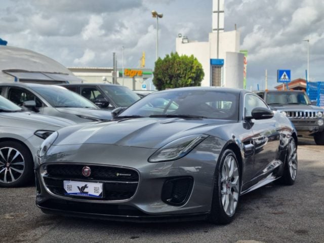 Jaguar F-Type 2.0 aut. Coupé R-Dynamic, del 2018, 38.000 km, in vendita a Santa Maria Delle Mole (RM)