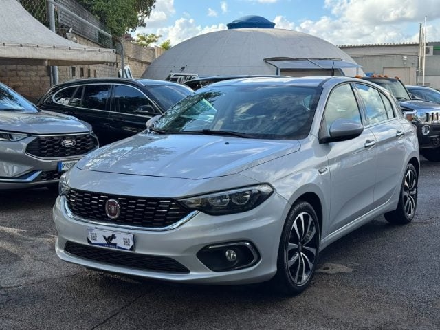 Fiat Tipo 1.4 5 porte Lounge *OK NEOPATENTATI*, del 2019, 143.000 km, in vendita a Santa Maria Delle Mole (RM)
