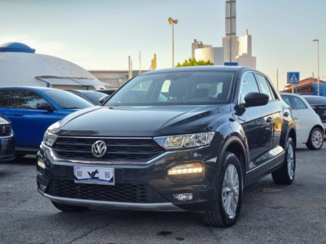 Volkswagen T-Roc 1.6 TDI SCR Style BlueMotion Technology *PROMO*, del 2020, 111.000 km, in vendita a Santa Maria Delle Mole (RM)