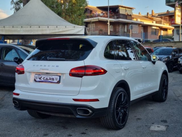 Porsche Cayenne 3.0 Diesel - foto 4 di 4