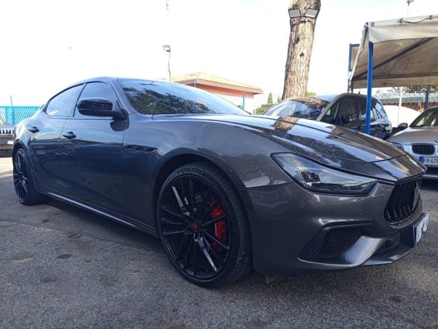 Maserati Ghibli V6 Diesel 275 CV Gransport - foto 2 di 4