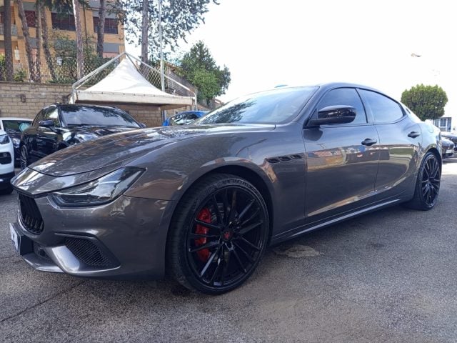Maserati Ghibli V6 Diesel 275 CV Gransport, del 2018, 132.000 km, in vendita a Santa Maria Delle Mole (RM)