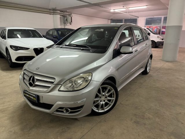Mercedes-Benz B 180 CDI Premium usato a NEMBRO