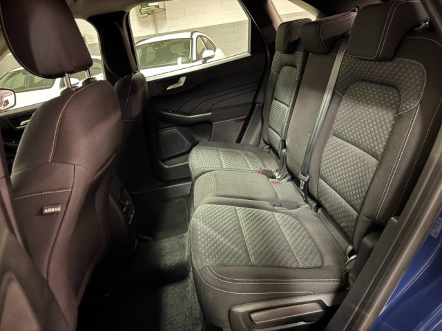 Ford Kuga 2.5 Full Hybrid 190 CV CVT 2WD Connect - foto 4 di 4