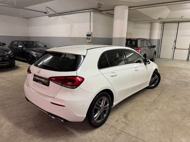 Mercedes-Benz A 180 d Automatic Premium - foto 3 di 4