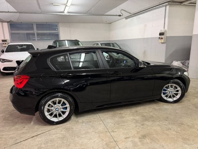 BMW 118 i 5p. Sport - foto 4 di 4
