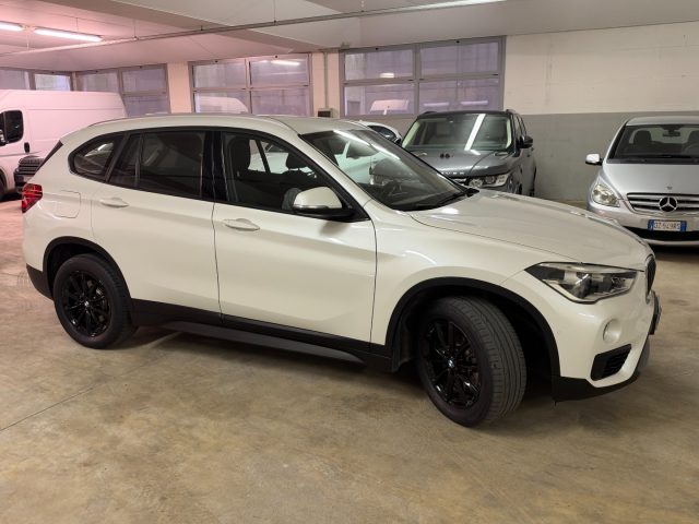 BMW X1 xDrive20d Advantage - foto 3 di 4