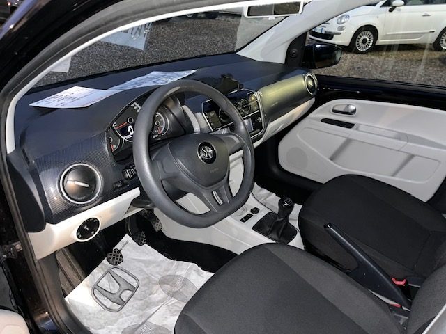 Volkswagen up! 1.0 5p. move up!, del 2019, 148.000 km, in vendita a Prato (PO)