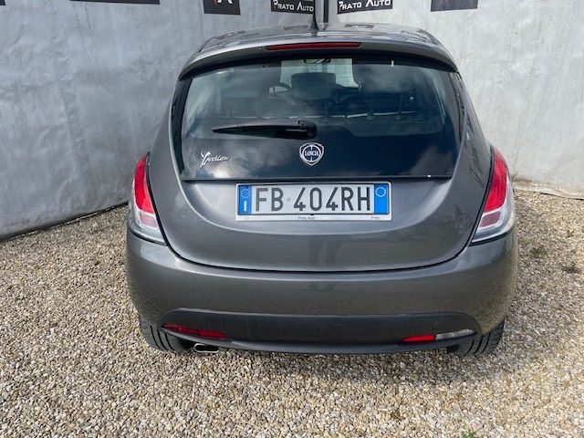 Lancia Ypsilon 1.2 69 CV 5 porte Elle, del 2015, 94.500 km, in vendita a Prato (PO)