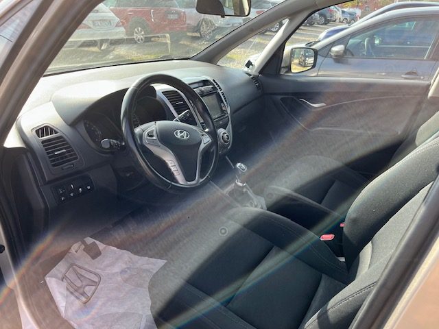 Hyundai iX20 1.4 90 CV Econext APP MODE *GPL*, del 2018, 122.000 km, in vendita a Prato (PO)