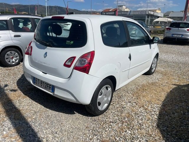 Renault Twingo 1.2 16V Live, del 2013, 84.000 km, in vendita a Prato (PO)