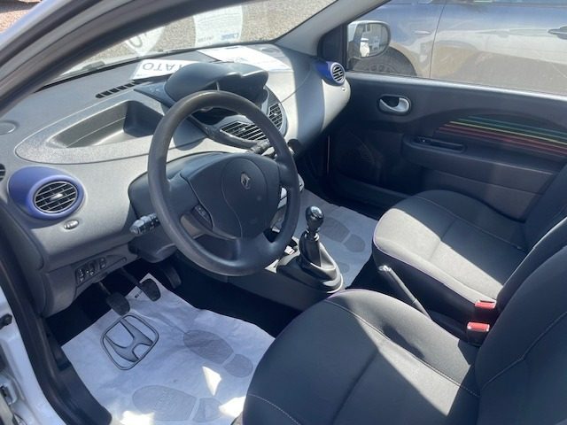 Renault Twingo 1.2 16V Live, del 2013, 84.000 km, in vendita a Prato (PO)