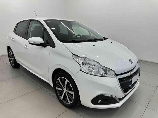 Peugeot 208 PureTech 82 5 porte Allure usato a CALVI RISORTA