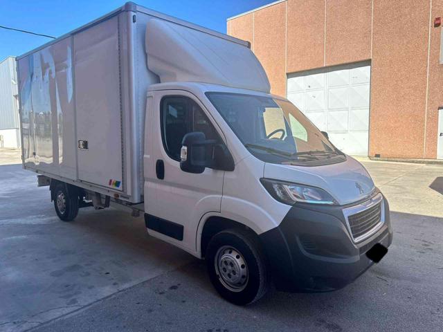 Peugeot Boxer 335 2.2 BlueHDi 140 S&S L4 FURG.SQ.P.LAT.DX usato a CALVI RISORTA