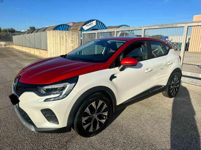 Renault Captur TCe 90 CV Intens - foto 2 di 4