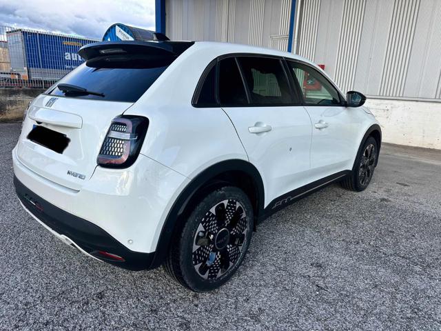 Fiat 600 Hybrid 100 CV DCT MHEV La Prima - foto 4 di 4